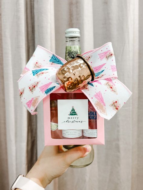 Instagram / Tiktok Viral Larger Gift-in-a-box set of 6, Large Hang Tab Gift Box, Wine Gift, Neighbor Gift, Hostess Gift - Etsy Movie Theater Gift Basket, Wine Bottle Box Ideas, Wine Box Gift Ideas, Apple Juice Bottle, Wine Gift Box Ideas, Wine Box Gift, Regalos Ideas, Wine Bottle Box, Female Gifts