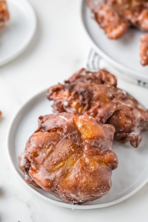 Vegan Apple Fritters Vegan Apple Fritters Recipe, Vegan Apple Fritters, Apple Enchiladas, Healthy Rolls, Apple French Toast Casserole, Baked Apple Fritters, Healthy Apple Pie, Apple French Toast, Apple Fritter