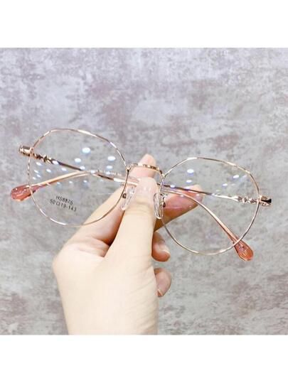 Glasses Frames For Girl, Clear Glasses Frames Women, Cute Glasses Frames, Aesthetic Glasses, Glasses Frames Trendy, قلادات متدلية, Fancy Glasses, Classy Glasses, Clear Glasses Frames