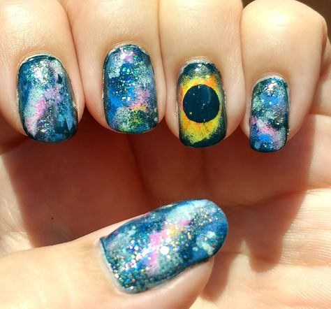 Solar Eclipse Nail Art! Galaxy Nails Solar Eclipse Inspired Nails, Solar Eclipse Nails Design, Eclipse Nail Art, Eclipse Nails Design, Solar Eclipse Nail Art, Solar Eclipse Nails, Eclipse Nails, 2024 Eclipse, April Nails