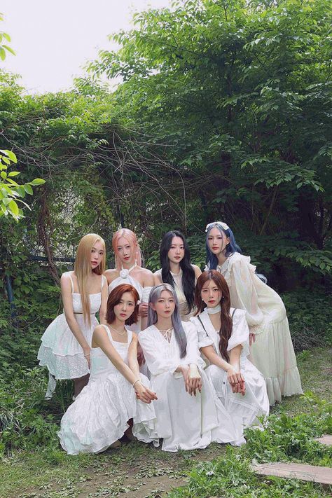 kpop girl group 
rock concept Dreamcatcher Wallpaper, Pop Magazine, Gothic Chic, Alice's Adventures In Wonderland, Gay Marriage, Adventures In Wonderland, Cover Model, Album Design, White Dresses