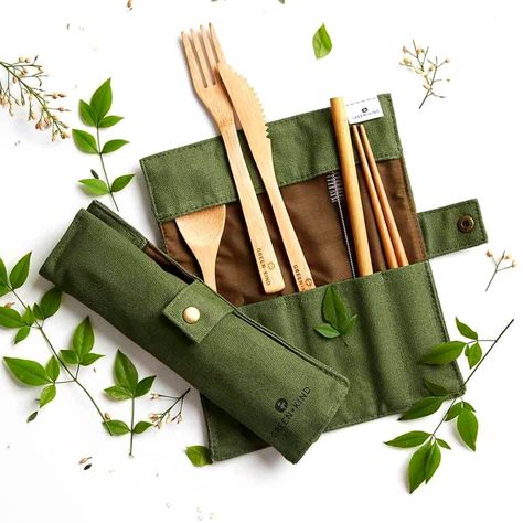 With restrictions starting to ease, we are going to be seeing a lot more picnics. Here's our guide to have you sustainable picnic ready! Reuse Recycle Repurpose, Outdoor Lunch, Bamboo Flatware, Vegan Deodorant, Bamboo Cutlery, Disposable Cutlery, Coconut Wood, Plastic Utensils, Plastic Cutlery