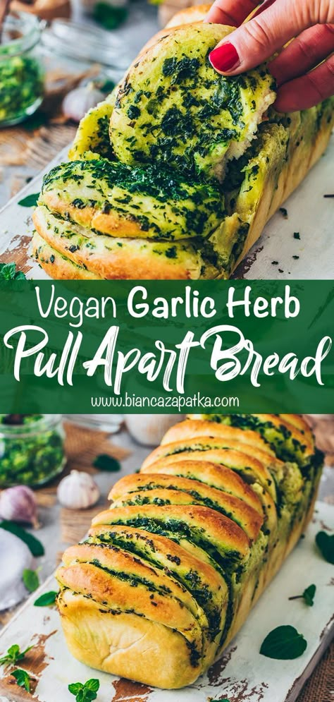 Garlic Herb Bread, Vegan Garlic Bread, Twist Bread, Vegan Bread Recipe, Bread Pull Apart Recipes, Pudding Chia, Vegan Baking Recipes, Herb Bread, Wild Garlic