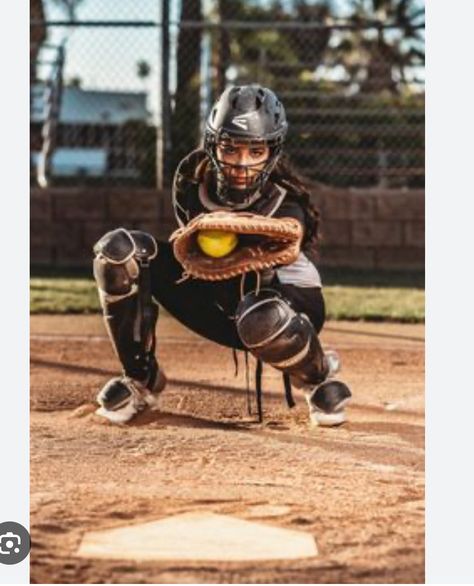 Softball Catcher Pictures, Baseball Team Pictures, Softball Team Pictures, Softball Pictures Poses, Softball Picture, Baseball Senior Pictures, Softball Photography, Softball Photos, Softball Senior Pictures