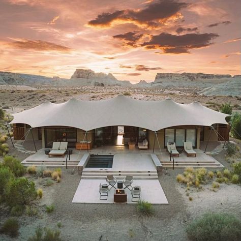 Is this considered glamping? If so, we’re in. Luxury Glamping Ideas, Camp Sarika, Luxurious Camping, Family Yoga, Dinner Family, Desert Resort, Glamping Resorts, Luxury Glamping, Hotel Room Design