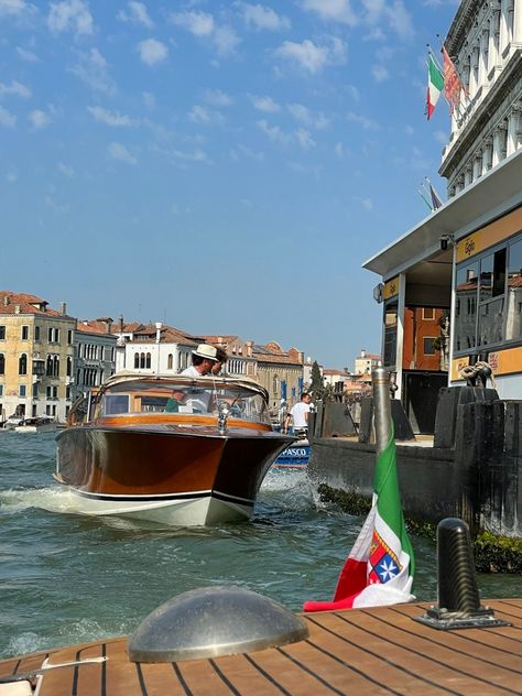 Review: Venice Water Taxi Airport Transfer - A Unique Luxury Experience Water Taxi Venice, Venice Airport, Water Taxi, Luxury Experience, Venice Travel, Grand Canal, Taxi Service, Water Views, Stunning View