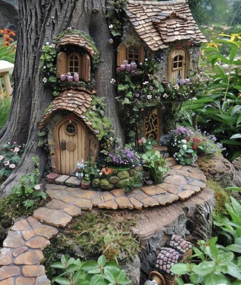 Gnome Fairy Garden, Large Fairy Garden Ideas Outdoor, Garden Fairy House, Fairy Garden Around Tree Base, Tree Fairy House, Tree Stump Fairy House, Fairy Garden Tree, Tree Fairy Garden, Fairy Garden House