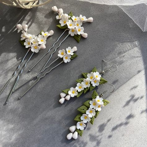 White Forget Me Nots Set of 3 Floral Hair Pins Wedding Bridal - Etsy Clay Hair Pins, Bridal Hairpins, Flowers Accessories, Hair Pins Wedding, Bridal Hairpiece, Polymer Clay Flower Jewelry, Floral Hair Pins, Polymer Clay Jewelry Diy, Polymer Crafts