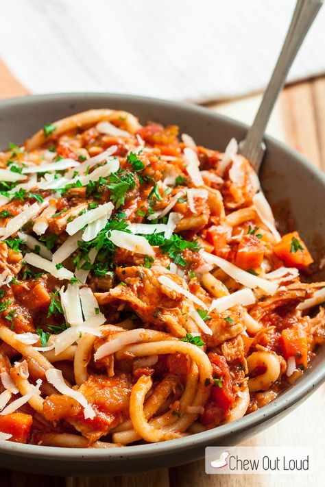 Easy Fall Dinner Recipes, Turkey Bolognese, Easy Fall Dinners, Lauren Lane, Thanksgiving Leftover Recipes, Bolognese Recipe, Leftover Turkey Recipes, Pasta Night, Vodka Sauce