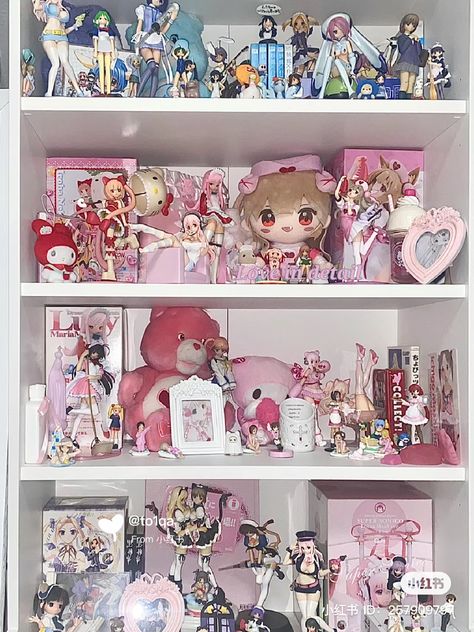 Kawaii Anime Figure Shelf, Cutecore Shelf, Figurine Display Ideas, Figure Display Shelf, Doll Collection Display, Figure Shelf, Kawaii Rooms, Colorful Shelf, Pink Shelves