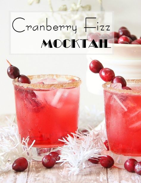 Cranberry FIzz Mocktail Recipe | Thistlewood Farms Mocktails Cranberry Juice, Cranberry Fizz Mocktail, Fizz Mocktail, Cranberry Mocktail, Cranberry Fizz, Sliced Oranges, Christmas Mocktails, Holiday Mocktail, Juice Splash