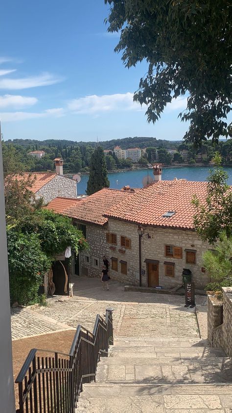 Medulin Croatia, Croatian Summer, Croatia Aesthetic, Pula Croatia, Mediterranean Aesthetic, Building Aesthetic, Croatia Holiday, Road Trip Europe, Europe Aesthetic