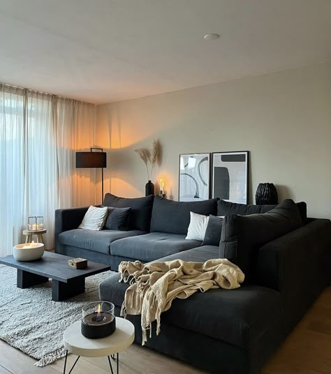 Apartment Inspo Grey Couch, Apartment Decorating Dark Couch, Minimalist Living Room Dark Couch, Wooden And Black Living Room, Small Living Room Ideas Black Couch, Cozy Living Room Dark Couch, Dark Grey And White Living Room, Living Room Inspiration Black Couch, Living Room Dark Furniture