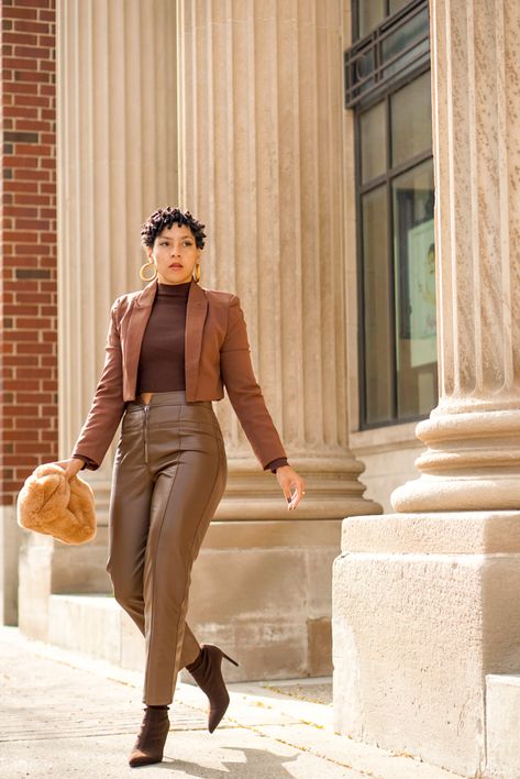 Brown Outfits Aesthetic, Brown Outfits For Black Women, Brown Monochrome Outfit, Causal Fall Outfits, Outfits For Black Women, Neutral Color Outfits, Tan Outfit, Brown Outfits, Black Bloggers