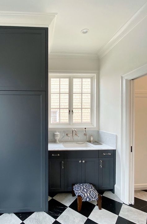 Colonial Revival Bathroom - WindsorONE Bathroom Midcentury Modern, Colonial Revival Bathroom, Colonial Bathroom, Interior Moulding, Bathroom Dark, Stunning Bathrooms, Street House, Colonial Revival, Pink Bathroom