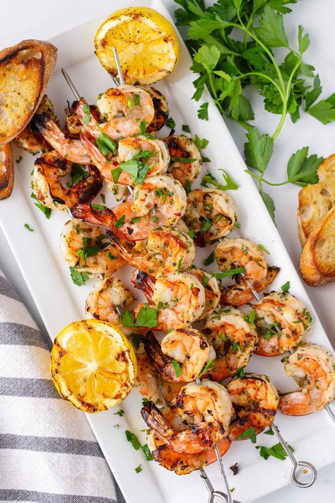 Shrimp Marinade Recipes, Prawn Marinade, Grilled Shrimp Marinade, Fancy Snacks, Mango Salsa Recipe, Citrus Marinade, Shrimp Marinade, Mango Salsa Recipes, Grilled Prawns