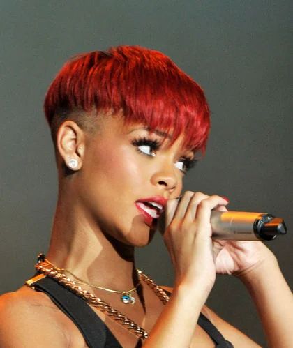 Rihanna Short Hair, Rihanna Hairstyles, Short Red Hair, Carmen Electra, Bangs Hairstyles, Hair Styles 2014, Short Hair With Bangs, Short Hair Styles Pixie, Shaved Hair