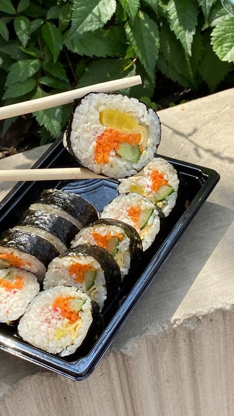 Gimbap Aesthetics, Kimbab Korean Aesthetic, Kimbab Aesthetic, Kimbap Aesthetic, Sushi Aesthetic, Food Menu Design, Food Vids, Happy Meal, Korean Food