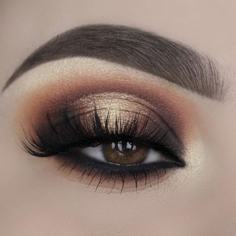 Orange Smokey Eye Makeup, Bday Makeup, Green Dress Makeup, Teknik Makeup, Make Up Designs, Make Up Gold, Maquillage On Fleek, Gold Eyeliner, Gold Makeup Looks