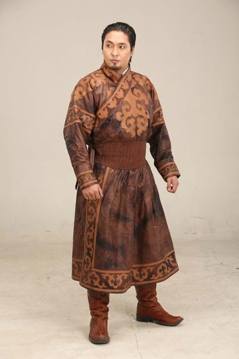 Mongolian Historical Clothing, Hunnu Deel, Mongolian Outfit Men, Mongolian Horseman, Traditional Mongolian Clothing Men, Ancient Mongolian Clothing, Traditional Mongolian Clothing, Deel Mongolian, Mongolian Armor