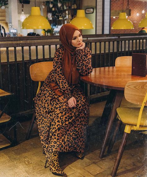 Obviously we’re all about animal print this year and this is a gorgeous modest leopard print dress from @modanisa_en the product code is… Leopard Print Hijab Outfit, Plus Size Hijab Fashion, Eid Long Sleeve Printed Maxi Dress, Leopard Hijab, Print Maxi Dress Outfit, Hijab Street Fashion, Fitted Long Sleeve Leopard Print Midi Dress, Cheetah Midi Dress Long Sleeve, Hijab Hipster