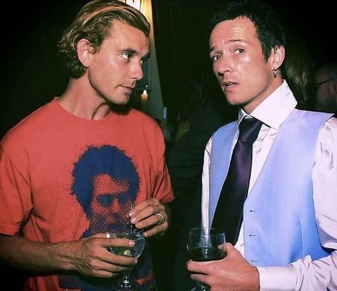 Scott Weiland and Gavin Rossdale . . . Follow @allgrungerock for Daily Grunge & 90s Alternative Rock Content. . . . . . . . . . . . . . #allgrungerock #postgrunge #postgrungemusic #90s #90srock #90srockmusic #90srockband #90sgrungerock #90sgrunge #alternativerock#90srock #grungerock #grungemusic #alternativerockmusic #alternativerockband #90sgrunge #nirvana #pearljam #soundgarden #stonetemplepilots #aliceinchains #templeofthedog #screamingtrees #stonetemplepilotsfans #bushband #gavinrossdale... 90s Alternative, Scott Weiland, Velvet Revolver, Gavin Rossdale, Great Scott, Stone Temple Pilots, Grunge 90s, Chris Cornell, Alice In Chains