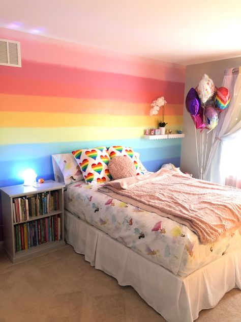 Rainbow Room Paint Ideas, Teenage Rainbow Bedroom, Rainbow Color Wall, Rainbow Childrens Bedroom, Rainbow Wall Painting Ideas, Bedroom Wall Paint Ideas, Girls Room Rainbow Wall, Rainbow Walls Girls Room, Rainbow Wall Bedroom