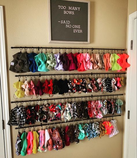 Tara, this may be the way to go with all the head bands she has now Bow Organizer, Baby Room Organization, Fun Nursery, Ashley Johnson, Disney Nursery, Girl Nursery Room, Fastpitch Softball, Nursery Organization, Nursery Baby Room