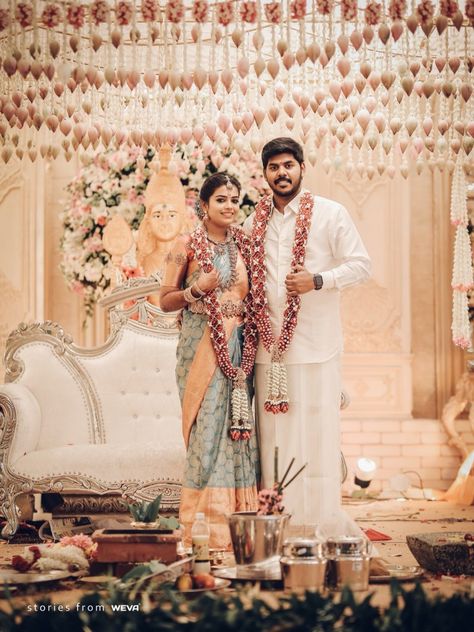 Traditional Tamil Wedding photography of Vivitha and Varshith Tamil Wedding Photography, South Indian Couple, Wedding Couple Portrait, Monsoon Wedding, Kerala Wedding Photography, Wedding Stage Decor, Bride Hairstyle, Bride Pictures, Indian Wedding Couple