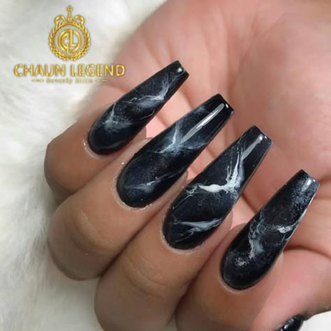 Coffin shaped black marble design. SO stunning and stylish! Beautiful nails done by @chaunlegend Dedicated to promoting quality and Inspirational Nails from International Nail Artists Find us on Facebook- Ugly Duckling Nails #uglyducklingnails #Chrystacle #christinacronk #instanails #nailtech #naileducato Black Marble Nails, Marble Acrylic Nails, Black Coffin Nails, Marble Nail, New Nail Designs, Matte Nails Design, Coffin Shape, Black Nail Designs, Nails Done