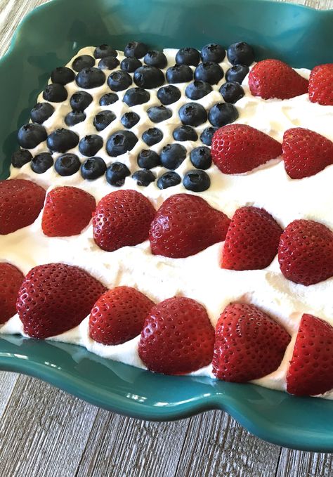 Layered 4th of July Flag Cake Pound Cake Dessert, Cakes With Fruit, Flag Cake Recipe, 4th Of July Fruit, Cake With Fruit, Patriotic Cake, Flag Cake, 4th Of July Cake, 4th Of July Desserts