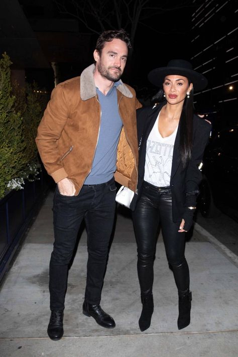 nicole scherzinger looks stylish in black leather pants while enjoying a night out with beau thom evans in los angeles-160223_5 Thom Evans, Pussycat Dolls, Nicole Scherzinger, Black Leather Pants, Lead Singer, American Singers, Leather Pants, Night Out, Black Leather