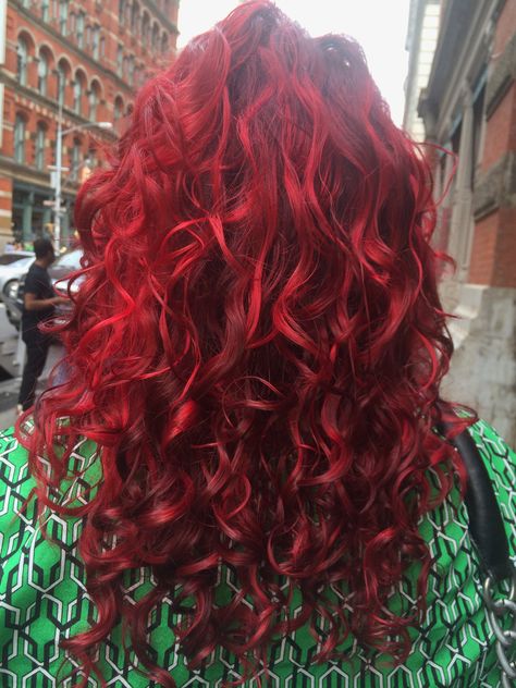 Just fished this Red Head curly girl's color.  ❤️❤️ Hairstyles Red Hair, Dark Red Hair Color, Hair Styles Curly, Red Hair Inspiration, Curly Color, Hair Layered, Shades Of Red Hair, Hair Dyed, Layered Curly Hair