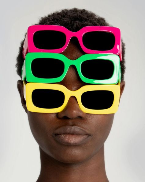 Coloured Sunglasses, Sunglass Photoshoot, Women's Shooting, Fashion 80s, African Models, Pink Green Yellow, Vogue Eyewear, Stylish Glasses, Le Specs