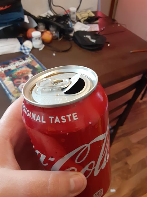 I dropped my can of coke and the tab flipped outside of the lid - ThorGift.com - If you like it please buy some from ThorGift.com Can Of Coke, Coke Cans, Prop Design, Thor, Beverage Can, The Outsiders, Drinks, Canning, Funny