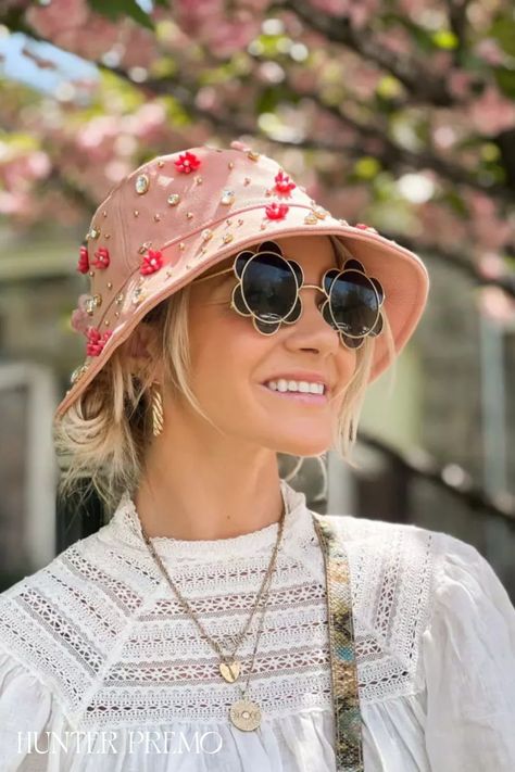 Spring Hats For Women, Hunter Premo, Bucket Hat Outfit, Spring Hats, Nashville Style, Elegant Hats, Instagram Outfits, Popular Outfits, Trends 2024