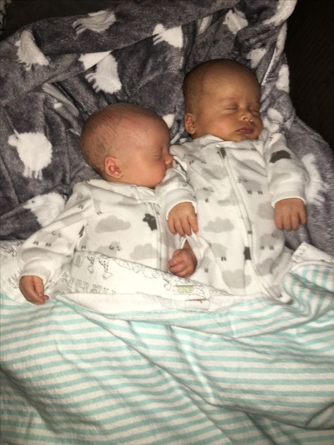 Twin Babies Pictures, Sleeping Babies, Sleeping Twins, Twin Baby Boys, Choli Dress, Baby Twins, Adorable Babies, Baby Names And Meanings