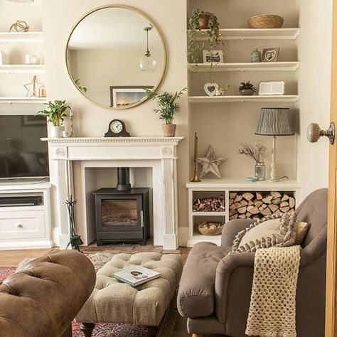 Modern Country Living Room, Fifi Mcgee, 1930s Living Room, Alcove Ideas Living Room, Log Burner Living Room, Modern Country Living, Humble Design, Snug Room, 1930s House