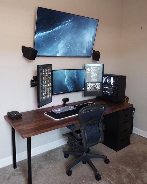 Comfortable Computer Chair, Best Gaming Setup, Modern Workspace, Computer Desk Setup, Home Studio Setup, Video Game Room Design, Video Game Rooms, Bedroom Setup, Gaming Room Setup