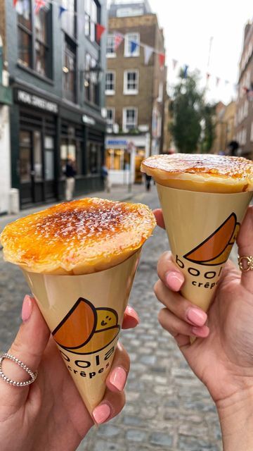 Jenn | London Food Blogger ✨ on Instagram: "It’s safe to say London has nailed the dessert game 🧁🍭🎂 Here are four unreal dessert spots I’d absolutely recommend adding to your list for the Summer👇 1) @boolaycrepes 2) @milktraincafe 3) @howmatchaofficial 4) @heddonstkitchen ✨✨✨" London Desserts, Refreshing Drinks Recipes, Popular Desserts, London Food, Drinks Recipes, Refreshing Drinks, Pretzel Bites, Travel Food, Fun Desserts