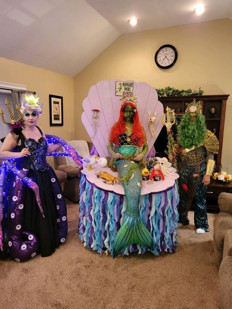 Diy Ursula Tentacles, Ursula Trunk Or Treat, Ursula Trunk Or Treat Ideas, How To Make Ursula Tentacles, Ursula Lair Set Design, Ursula Running Costume, Ursula Costume Diy, Ursula Costume Theatre, Illusion Costumes