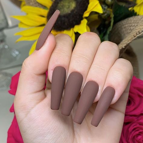 Matte Gel Nails, Matte Nail Colors, Bday Nails, Nail Glam, Coffin Nails Matte, Diva Nails, Baddie Nails, Edgy Nails, Painted Nails