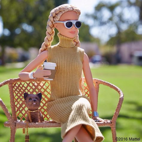 Did someone say sweater weather? #barbie #barbiestyle Best Baby Doll, Barbies Pics, Barbie Diorama, Barbie Fashionista Dolls, Barbie Model, Im A Barbie Girl, Barbie Life, Barbie Fashionista, Barbie Diy