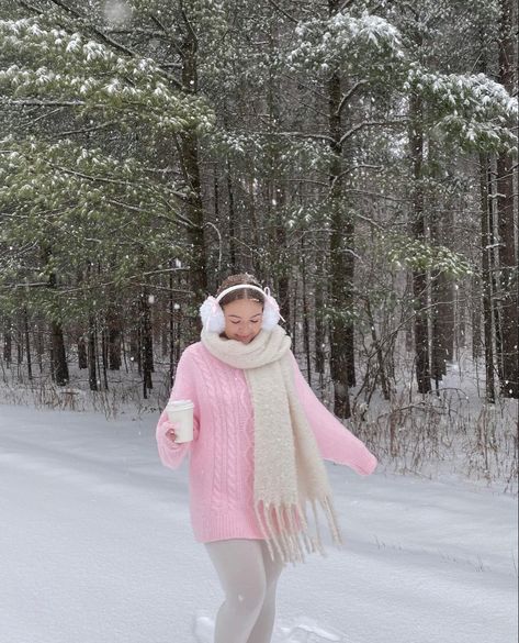 Pink Winter Outfit Aesthetic, Aesthetic Outfit Lookbook, Cute Pink Winter Outfits, Winter Princess Aesthetic, Winter Pink Outfit, Winter Clothing Aesthetic, Pink Winter Fashion, Coquette Amazon Finds, Pink Winter Outfits