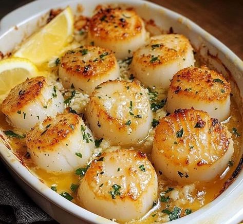 1960s Memories | Garlic Butter Baked Scallops  | Facebook Baked Scallop Recipes, Fresh Scallops, Seafood Dish Recipes, Baked Scallops, Baked Asparagus, Coquille Saint Jacques, Scallop Recipes, Garlic Butter Sauce, Grandmas Recipes