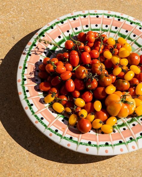 Ceramiche pugliesi • Instagram Slow Days, Summer Dreaming, Ripe Tomatoes, Summer Dream, Puglia, Handmade Pottery, Warm Light, Tomatoes, Ceramics