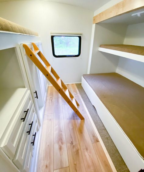 Toy Hauler Bunkhouse Remodel, Trailer Bunk Beds Ideas, Kids Rv Bunk Room Ideas, Rv Bunk Room Ideas, Camper Bunkhouse Remodel, Rv With Bunk Beds, Rv Bunkhouse Remodel, Camper Bunk Bed Ideas, Rv Bunk Beds Ideas