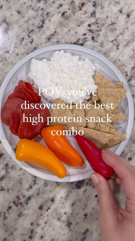 43K views · 1.6K reactions | Cottage cheese + pepperoni >>>>> If you’re a self-proclaimed cottage cheese hater, you HAVE to try cottage cheese with pepperoni. It’s one of my favorite combinations for putting together a high protein snack plate. I love adding whole grain crackers (Triscuit thins are my favorite) plus a fruit or a veggie for fiber. Putting together filling, balanced snacks can be a total game changer when it comes to feeling in control around food. When you’re going too long without nutrition, it’s way more difficult to make intentional food choices. My go-to snack formula: Protein + Carbs and/or Fat Pairing macronutrients together helps you stay full. Snack plates like this with different flavors and textures helps you feel satisfied! Have you tried this? | Jamie Nade Cottage Cheese Benefits Healthy, High Protein Snack Plate, Cottage Cheese Pairings, Protein Snack Plate, Balanced Snacks, Cheese Benefits, Whole Grain Crackers, Protein Lunches, Grain Crackers