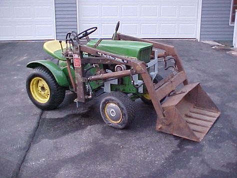 John Deere Garden Tractors, Garden Tractor Attachments, Yard Tractors, Atv Implements, Homemade Tractor, Mini Tractor, Chicken Tractors, Tractor Loader, Tractor Idea