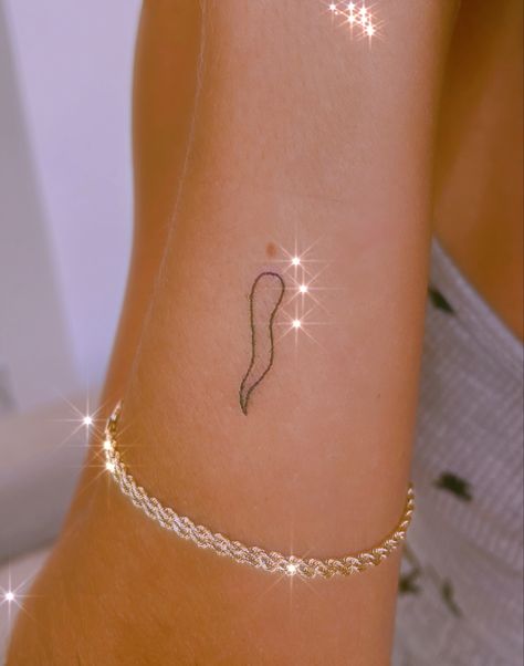 Italian Horn Tattoos For Women, Italian Cornicello Tattoo, Cornetto Tattoo, Cornicello Tattoo, Italian Horn Tattoo, Italian Tattoos For Women, Chilli Tattoo, Shoe Tattoo, Eyeball Tattoo